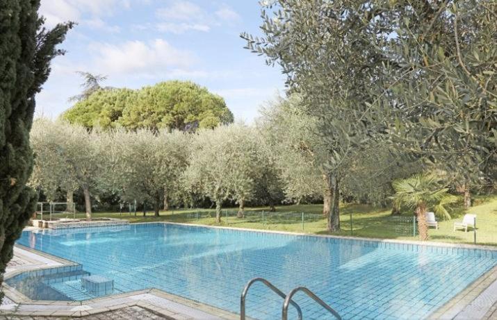 Villa Sweet Flower - With Private Pool And Garden マネルバ・デル・ガルダ エクステリア 写真